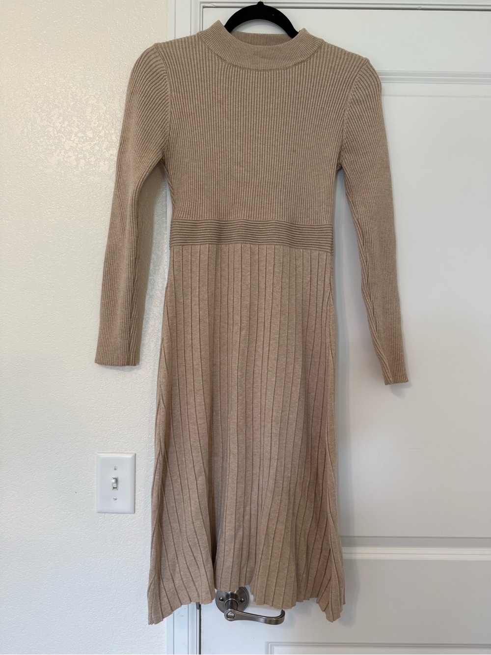 Long-Sleeve Ribbed Knit Midi Dress in Beige